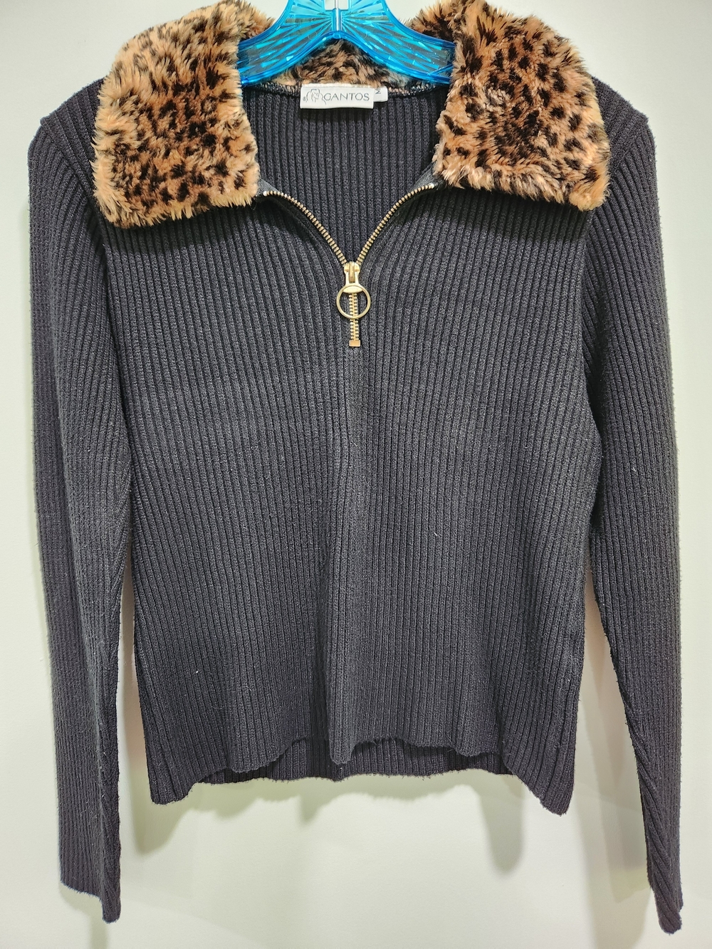 Black Ribbed Zip Sweater with Faux Leopard Fur Collar GANTOS Vintage
